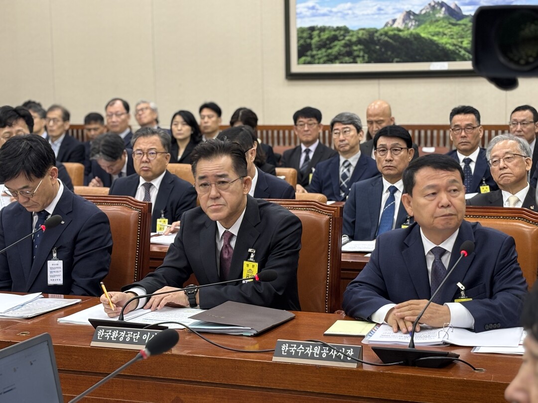 [2025 국감] 권력의 이용 당한 ...