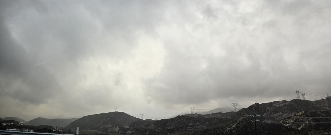 LA 산불로 인해 LA는 물론 인근 ...